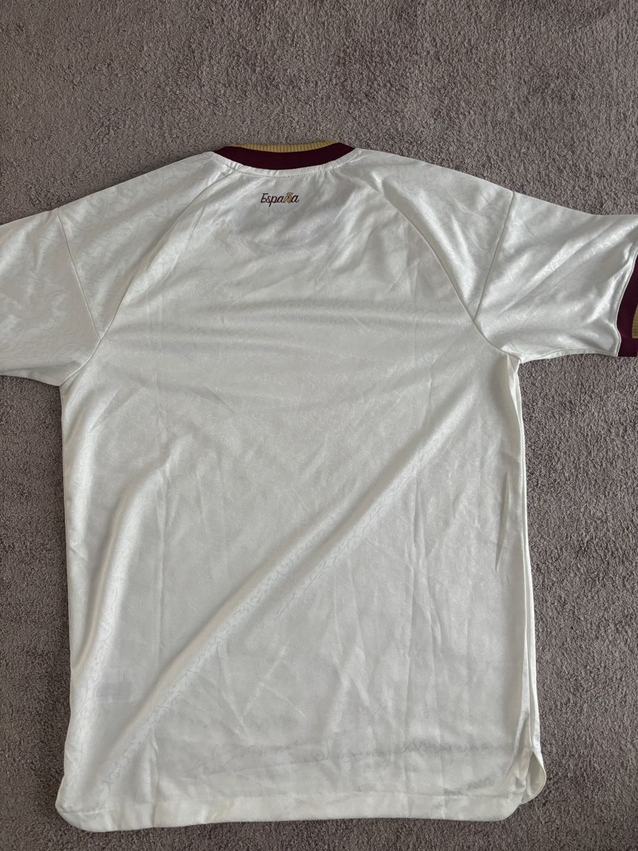 Adidas T-shirt: Spain National Team jersey  – Nuovo (secondo la descrizione) da Riedikon venduto da cra_kym5 2