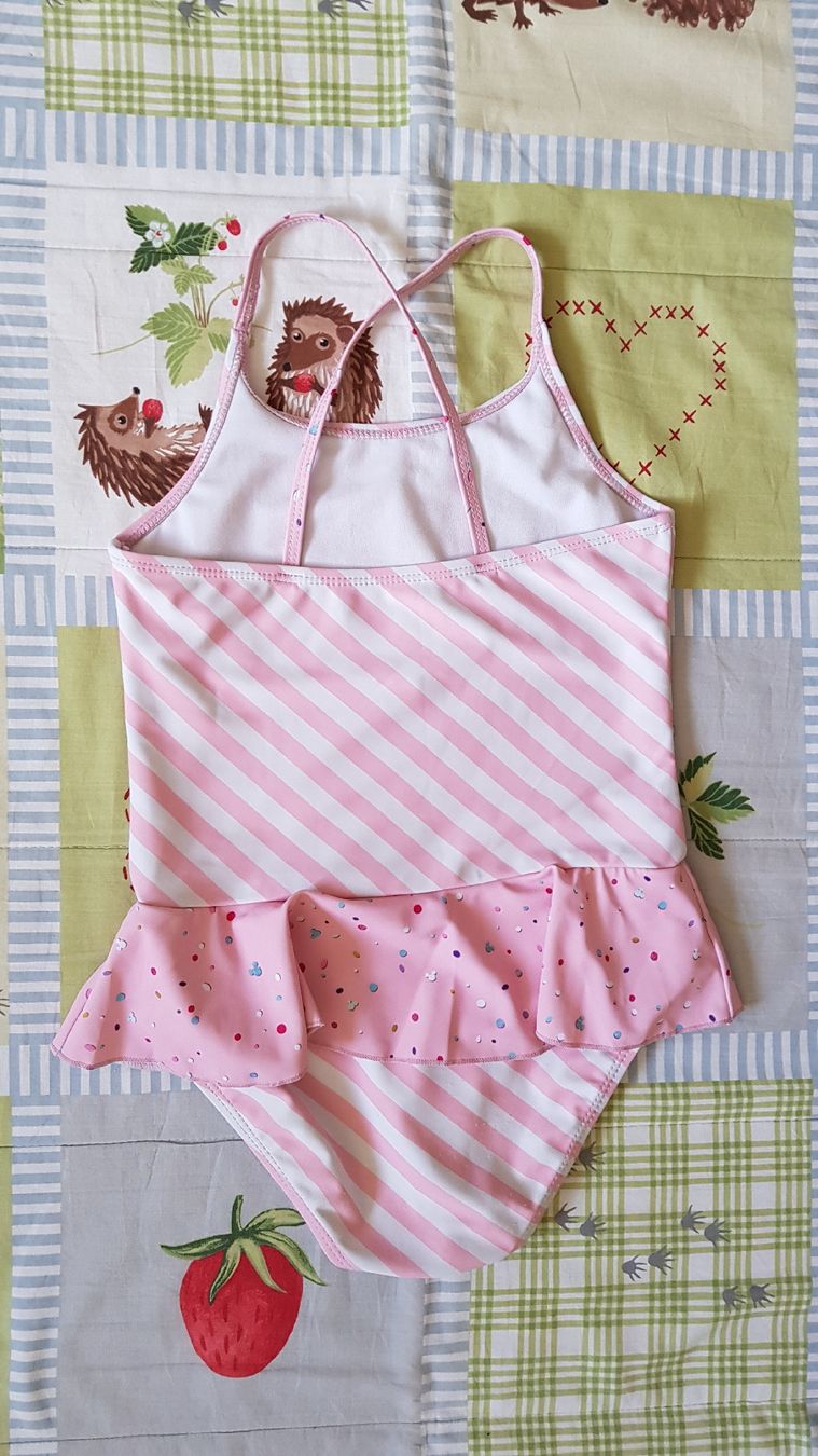 Disney Badekleider & Bikinis: Minnie Mouse Badeanzug Gr.122/128 – Gebraucht aus Luzern von silvermoon12 1
