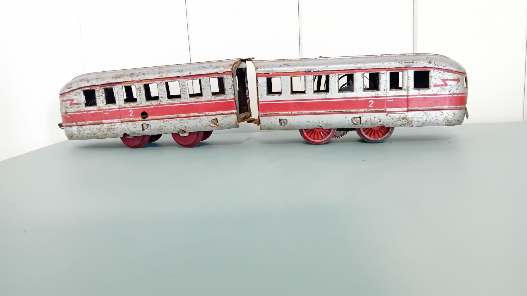 Distler Modellini di ferrovie: DISTLER  SVT Triebwagen, ca 1950, selten – Difettoso da Murten venduto da fotorothen
