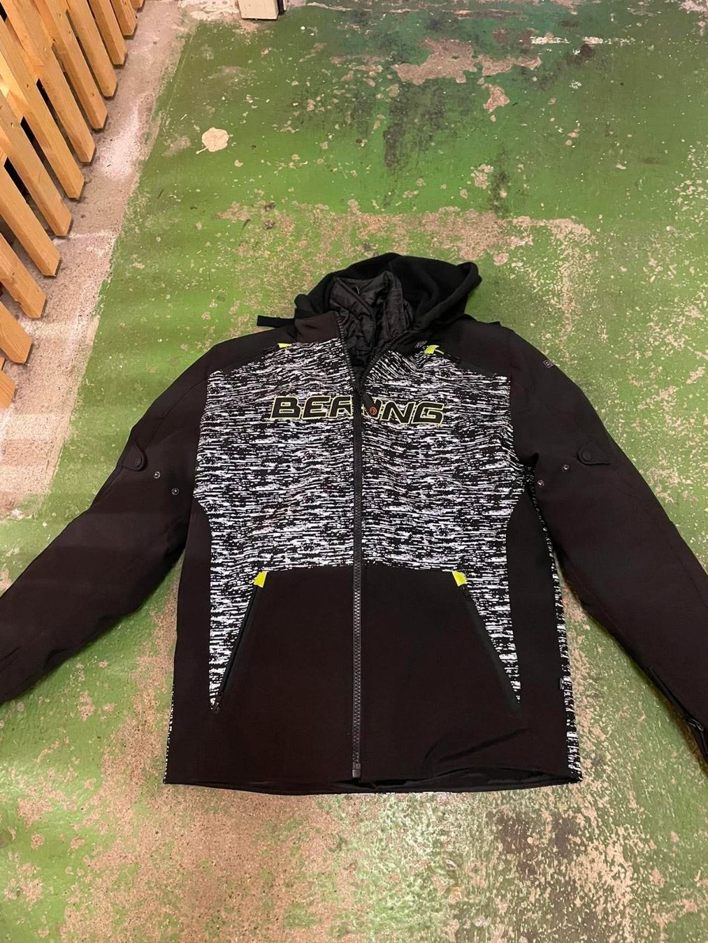 Giacche: Bering Motorradjacke – Usato da Zürich venduto da Bruuushh