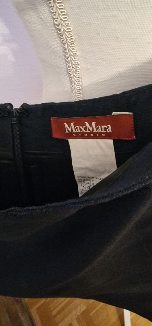 Max Mara Gonne: Max Mara Rock Gr 42 – Usato da St. Gallen venduto da mania03 2