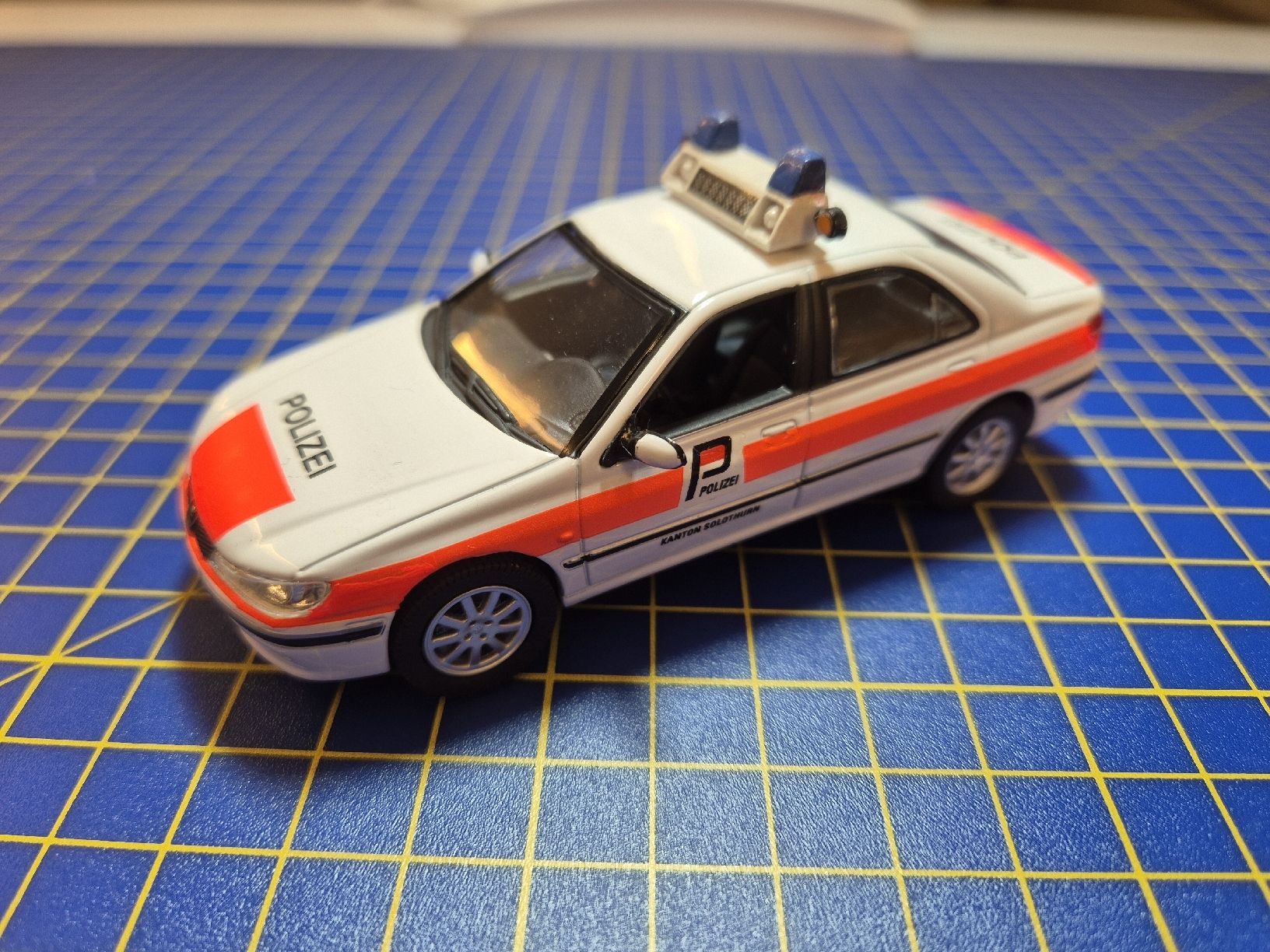 Peugeot Modellini d'auto: Peugeot 406 Polizei Solothurn 1:43 – Usato da Lachen SZ venduto da bow_wdl9