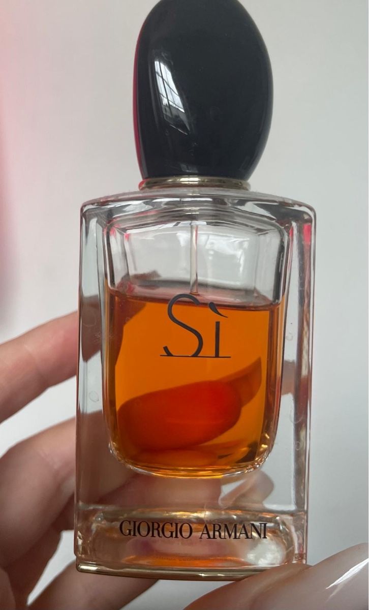 Armani Profumi & Eau de Toilette: Armani Parfum Si – Usato da Kilchberg ZH venduto da Suisse500