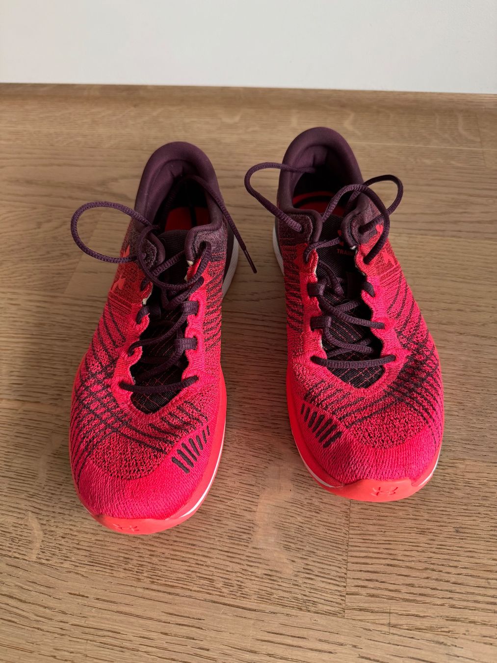 Under Armour Scarpe da donna: Trainingsschuhe Under Armour, Grösse 40 – Usato da Belp venduto da Mundial 2