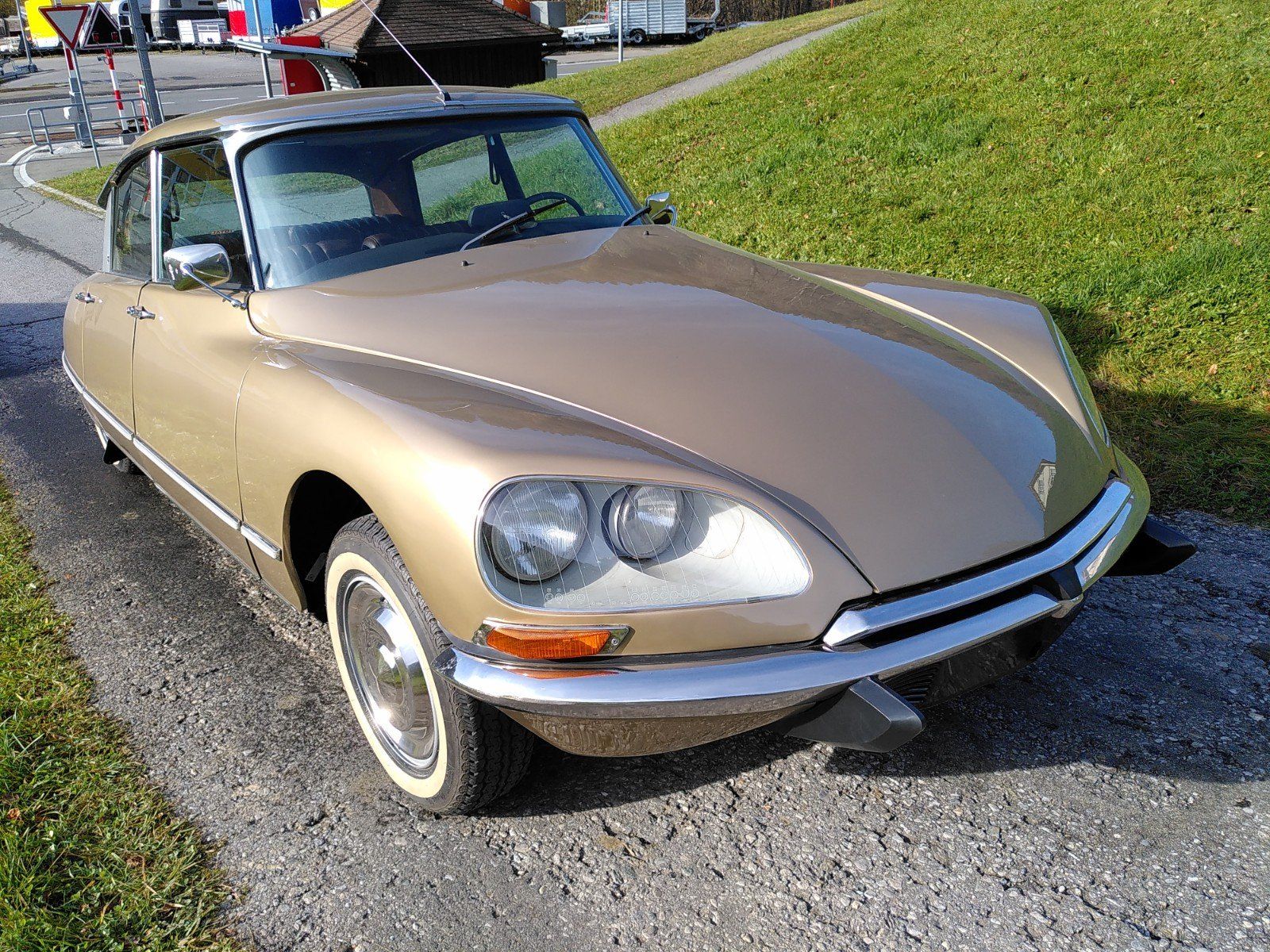 Citroën Automobili: Citroen DS 21 – Usato da St. Gallen venduto da Rmaehr