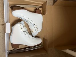 GRAF Schlittschuhe Gr. 42 – Weiss – Neuwertig + Kufenschoner