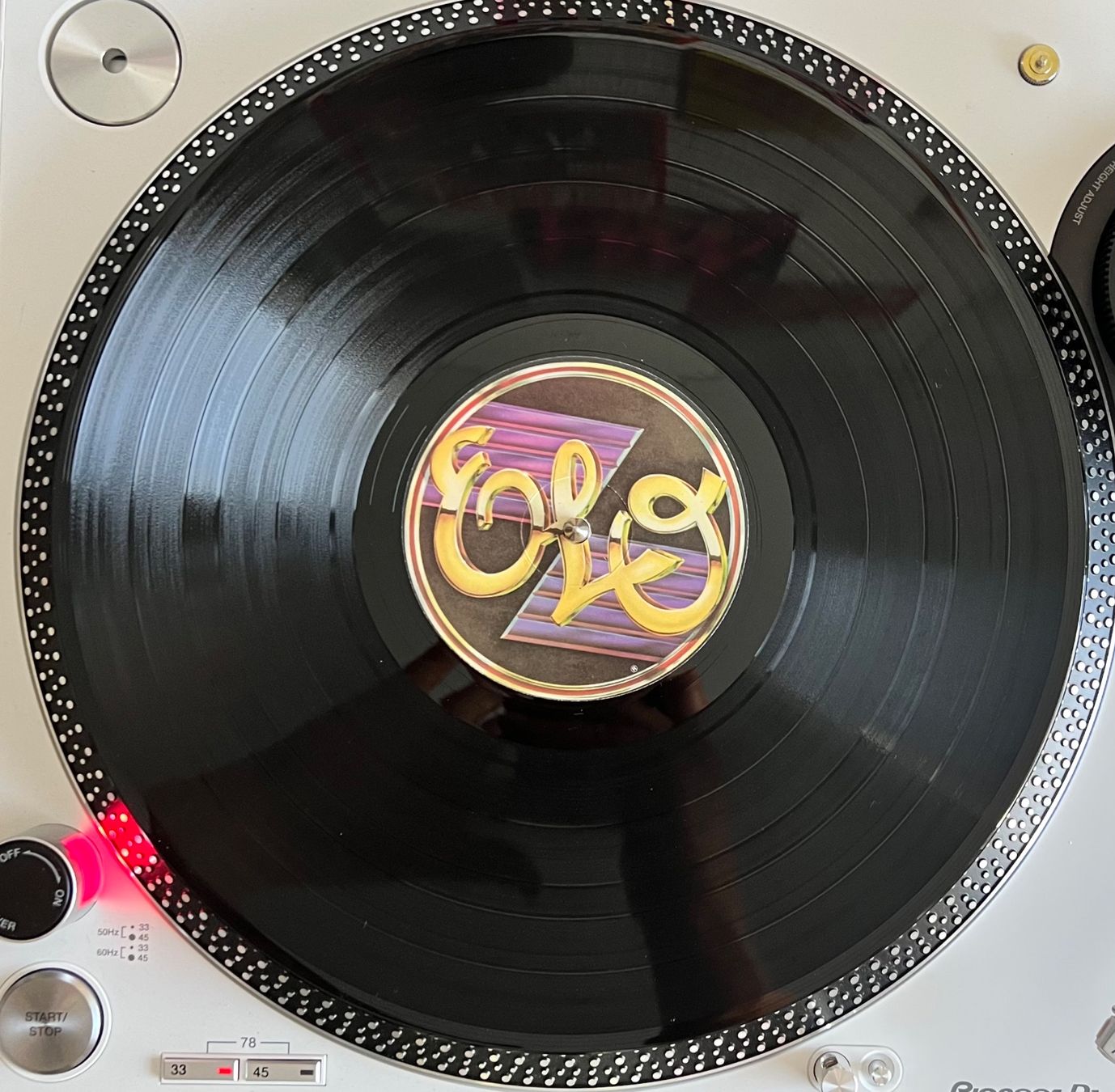 Dischi in vinile: ELECTRIC LIGHT ORCHESTRA - A NEW WORLD RECORD – Usato da Horw venduto da Belowzero0 4