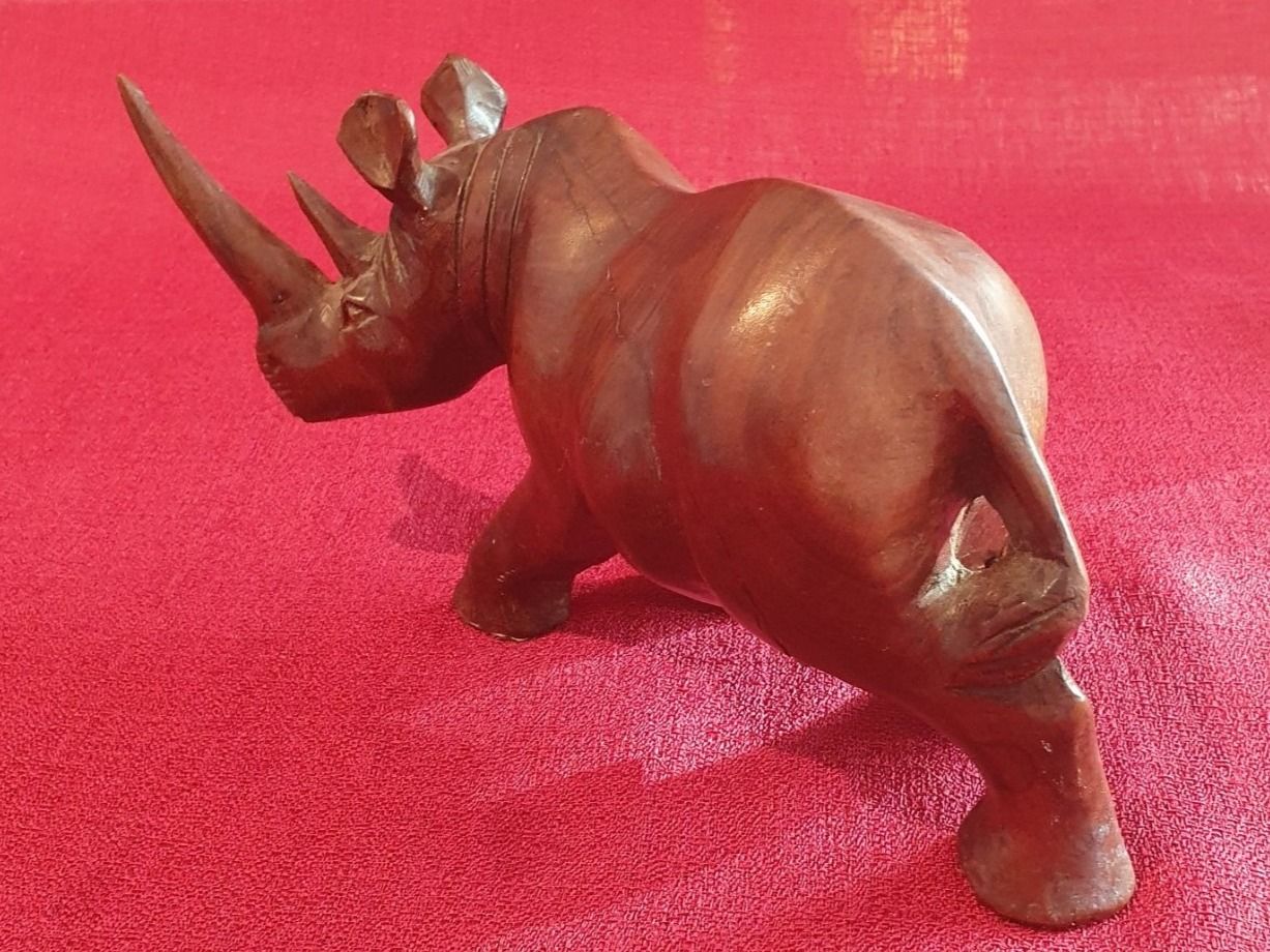 Statuette: Vintage Holz-Nashorn handgeschnitzt – Schöne Dekoration – Usato da Abtwil AG venduto da MaVo.0710 1