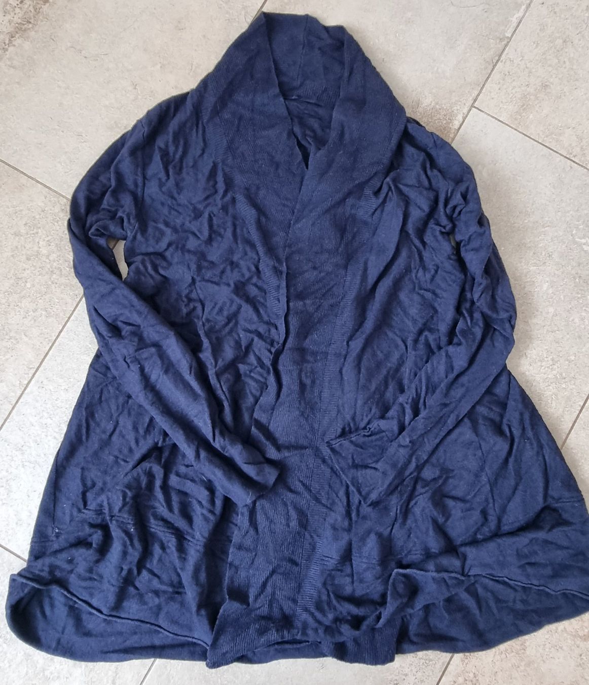 Lots de vêtements: Kleiderpaket gr.40 – D'occasion à Grossdietwil par GNOM313 2