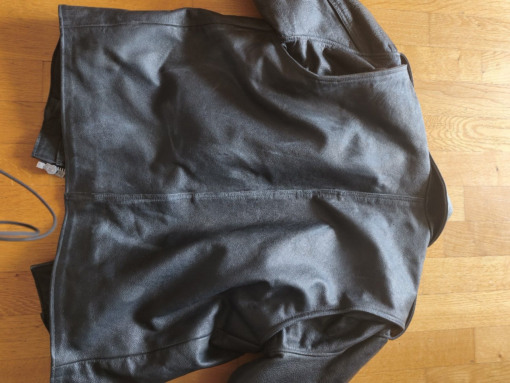 Giacche: Lederjacke – Usato da Luzern venduto da Schneuger1 6