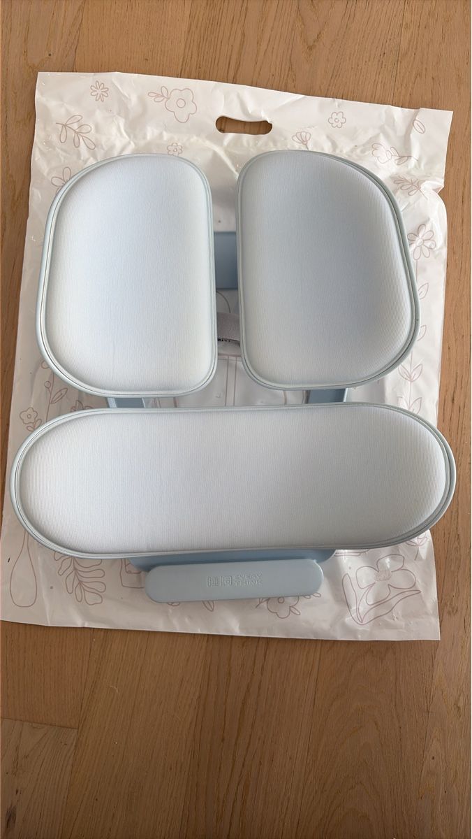 Sonstige Dekorationen & Accessoires: Ergonomic Lumbar Support / Back Support Cushion – Gebraucht aus Zürich von dan_6psg