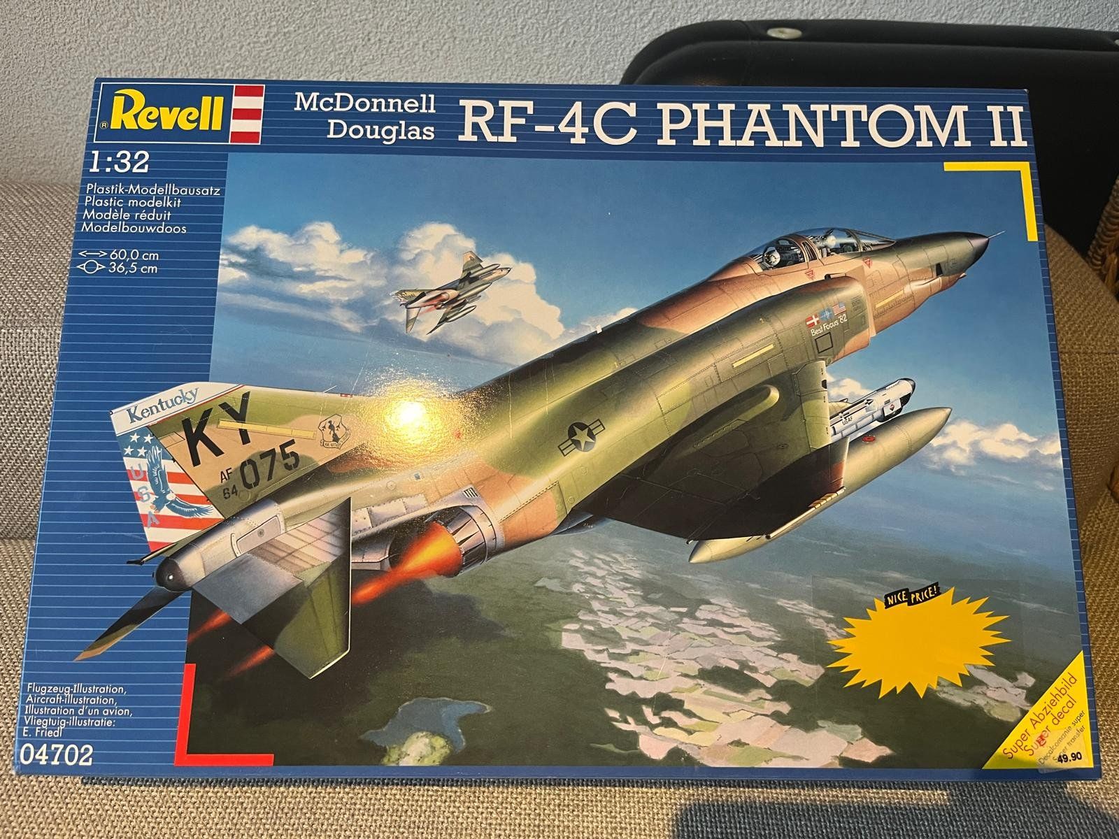 Revell Kits de montage: 1:32 Revell Modellbausatz RF-4C Phantom II – Neuf avec emballage d'origine à Mollis par Oo1-Zuni