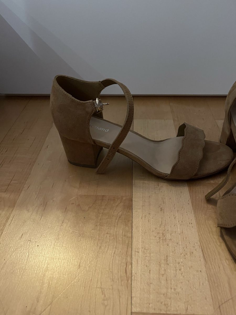 Graceland Scarpe da donna: Absatzschuh – Nuovo (secondo la descrizione) da Pfäffikon ZH venduto da JanineZ98 1