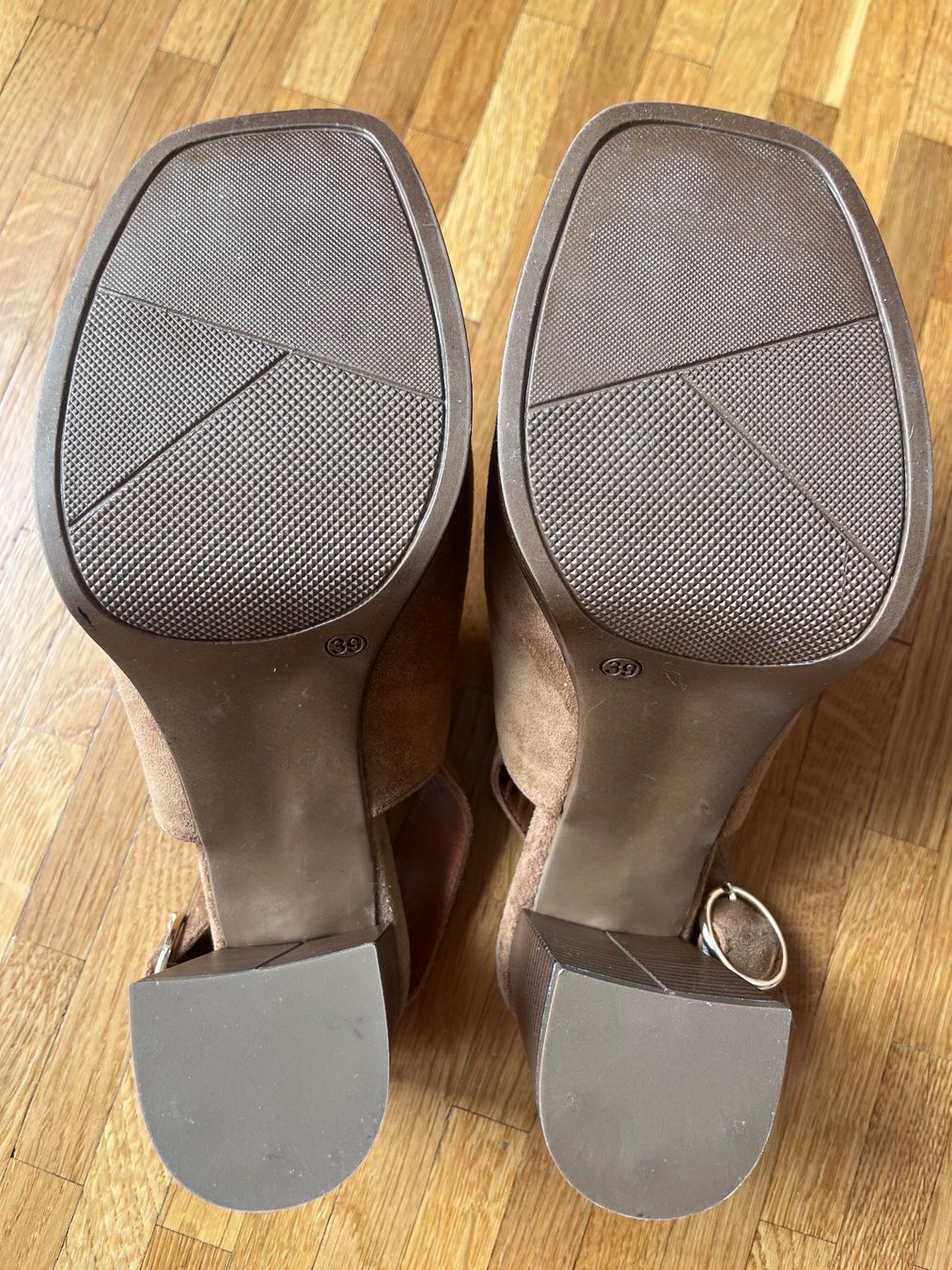 Damenschuhe: Bocage Sandales compensées en daim taille 39 – Neu und originalverpackt aus Petit-Lancy von jc1227 7