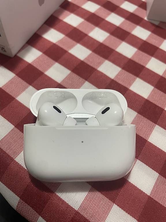 Apple Casques audio: AirPods Pro 2 – D'occasion à Sigirino par tor_2tnf 1