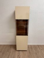 Team 7 Cubus Vitrine Nussbaum Glas LED