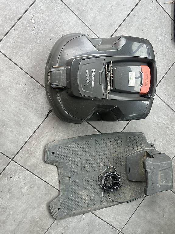 Tondeuses à gazon: Robot tagliaerba Husqvarna – D'occasion à Balerna par exp_55ly