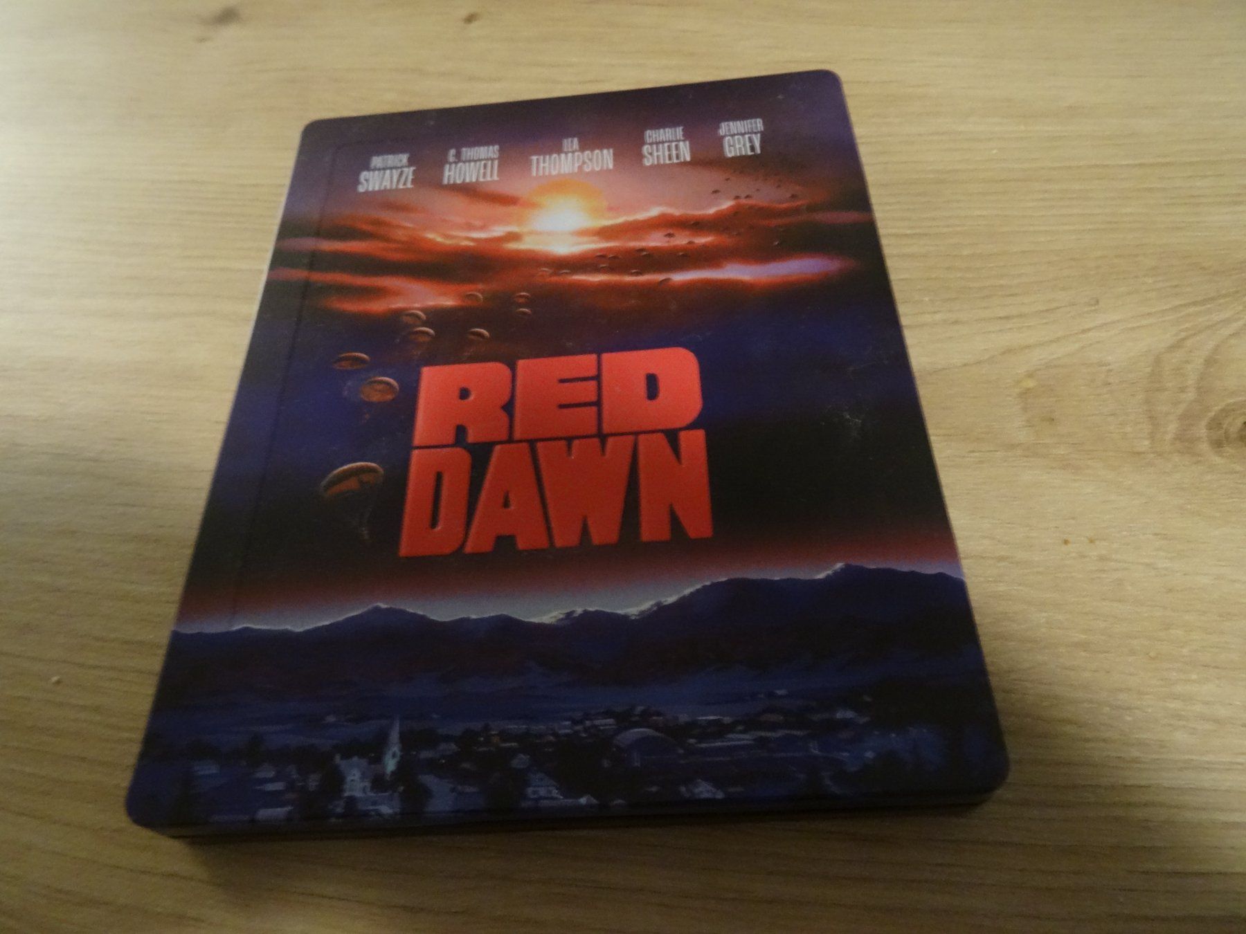Tutti i DVDs: Red Dawn Steelbook 4K UHD BLU-RAY – Usato da Olten venduto da Disc-Verkauf 2