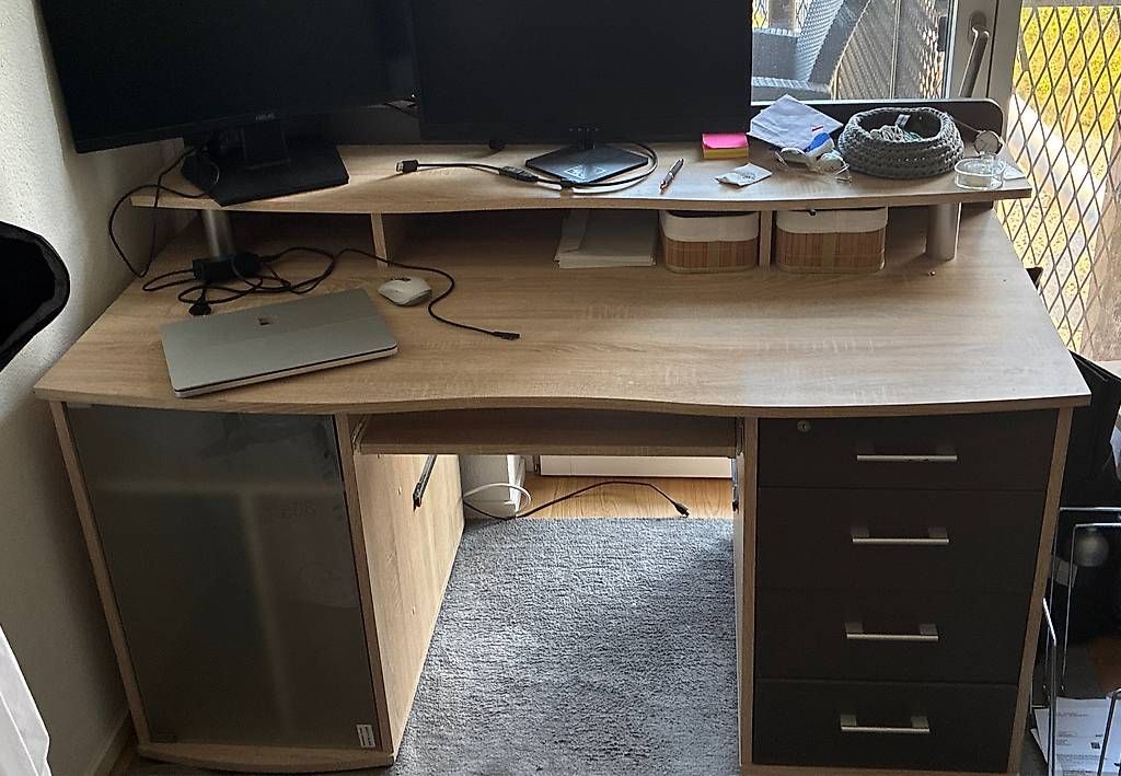 Scrivanie: Pult Büro – Usato da Basel venduto da luc.ste