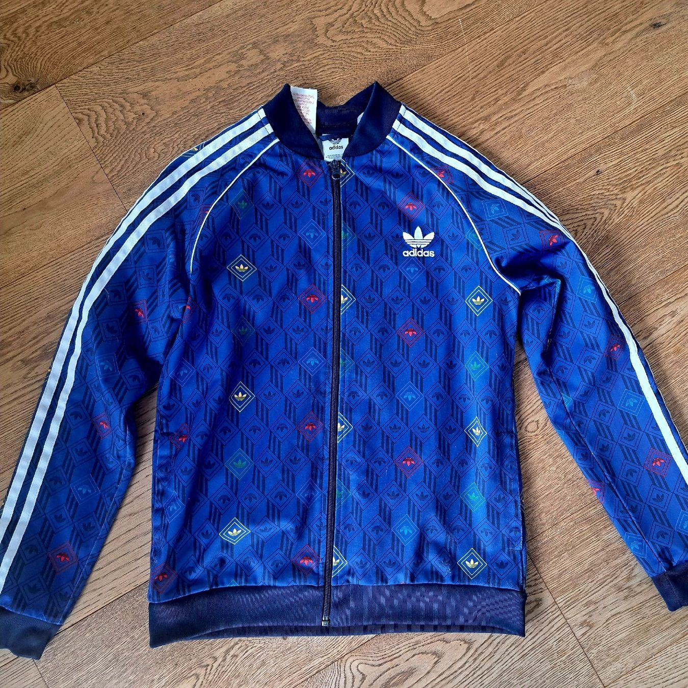 Adidas Jacken: adidas jacke 164 kultjacke mega cool blau – Gebraucht aus bazenheid von salerno007