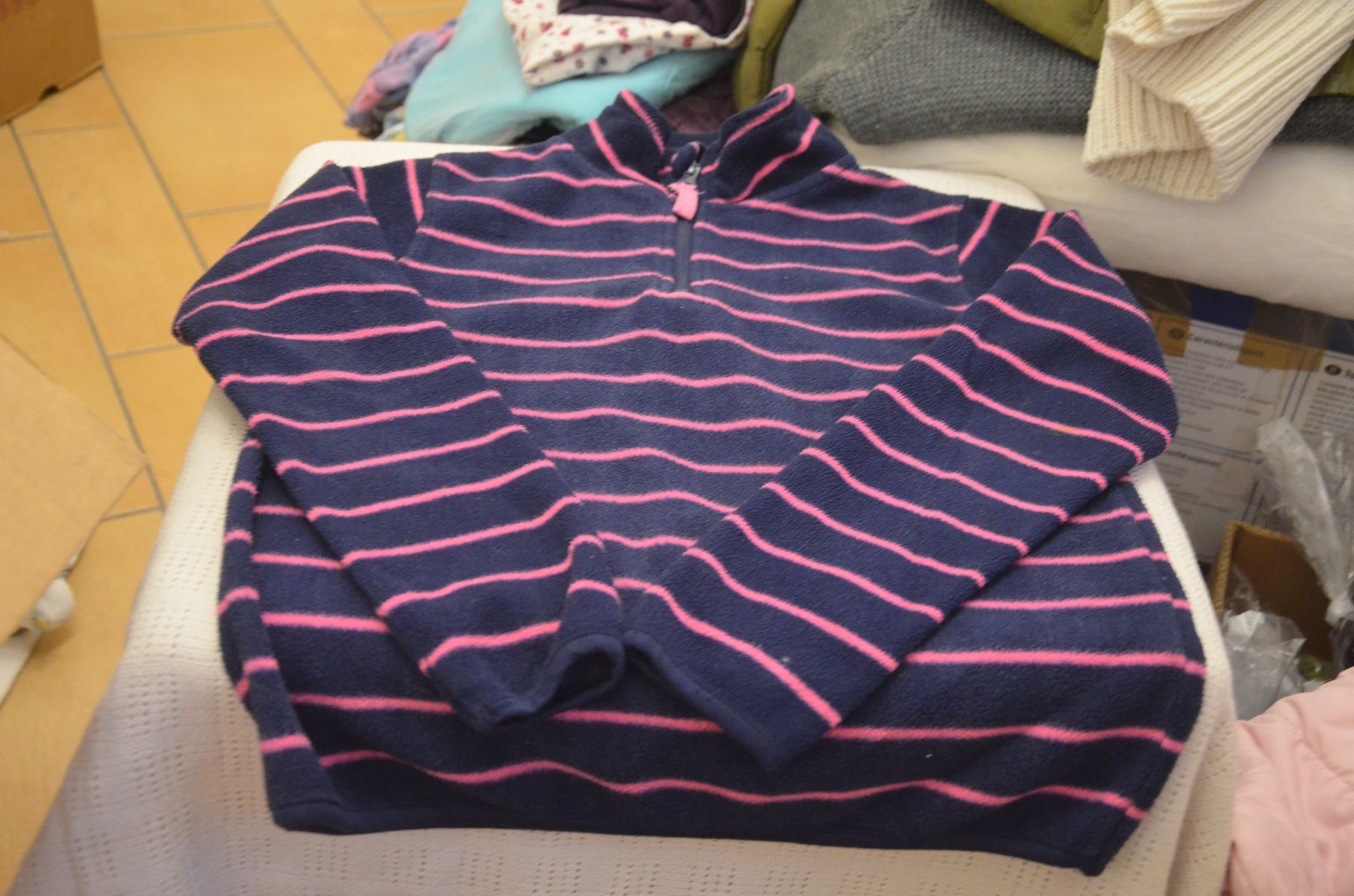 Maglioni & Felpe: TAILLE 150  -TAILLE 10 JAHRE – Usato da Chiasso venduto da Dolly015 1