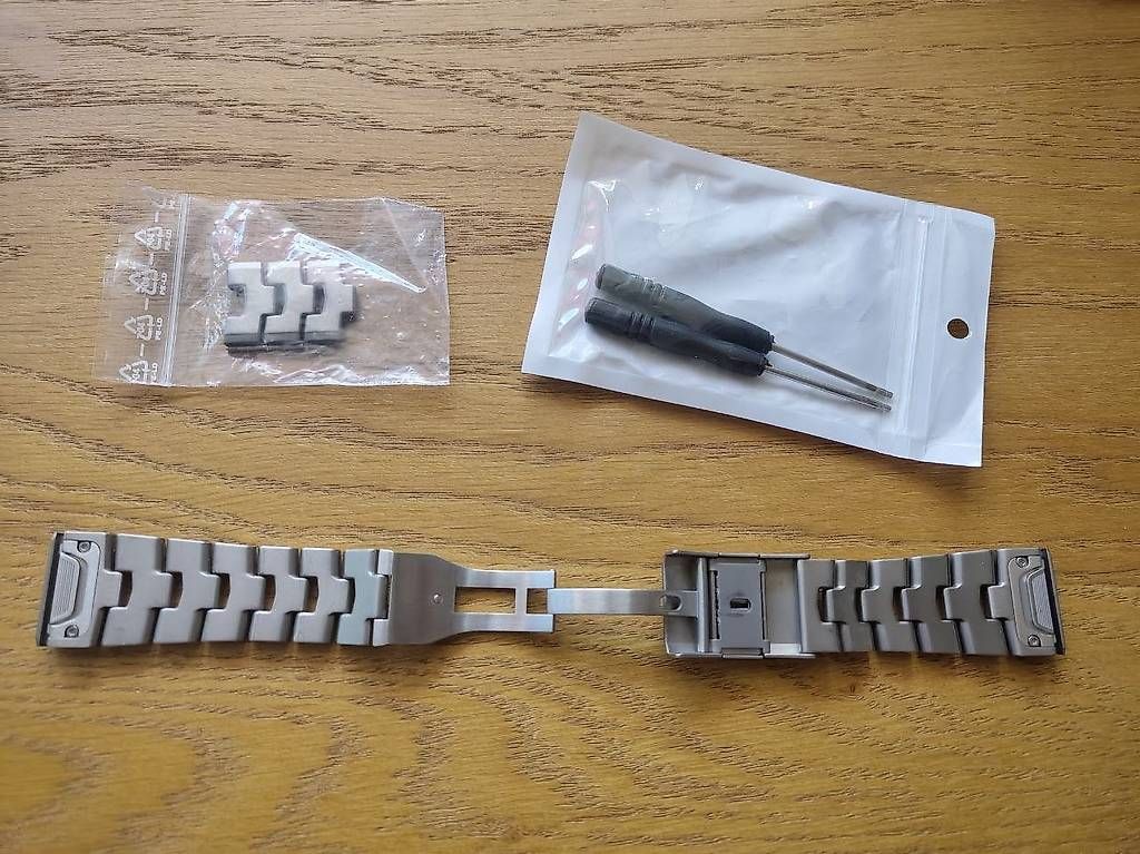 Armbänder & -reifen: Bracelet Garmin QuickFit 26 Titanium – Neu (gemäss Beschreibung) aus La Chaux-de-Fonds von mat_5h2m 1