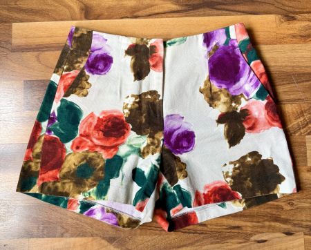Liu Jo Shorts mit Blumenmuster, Grösse 42, Sommer Look