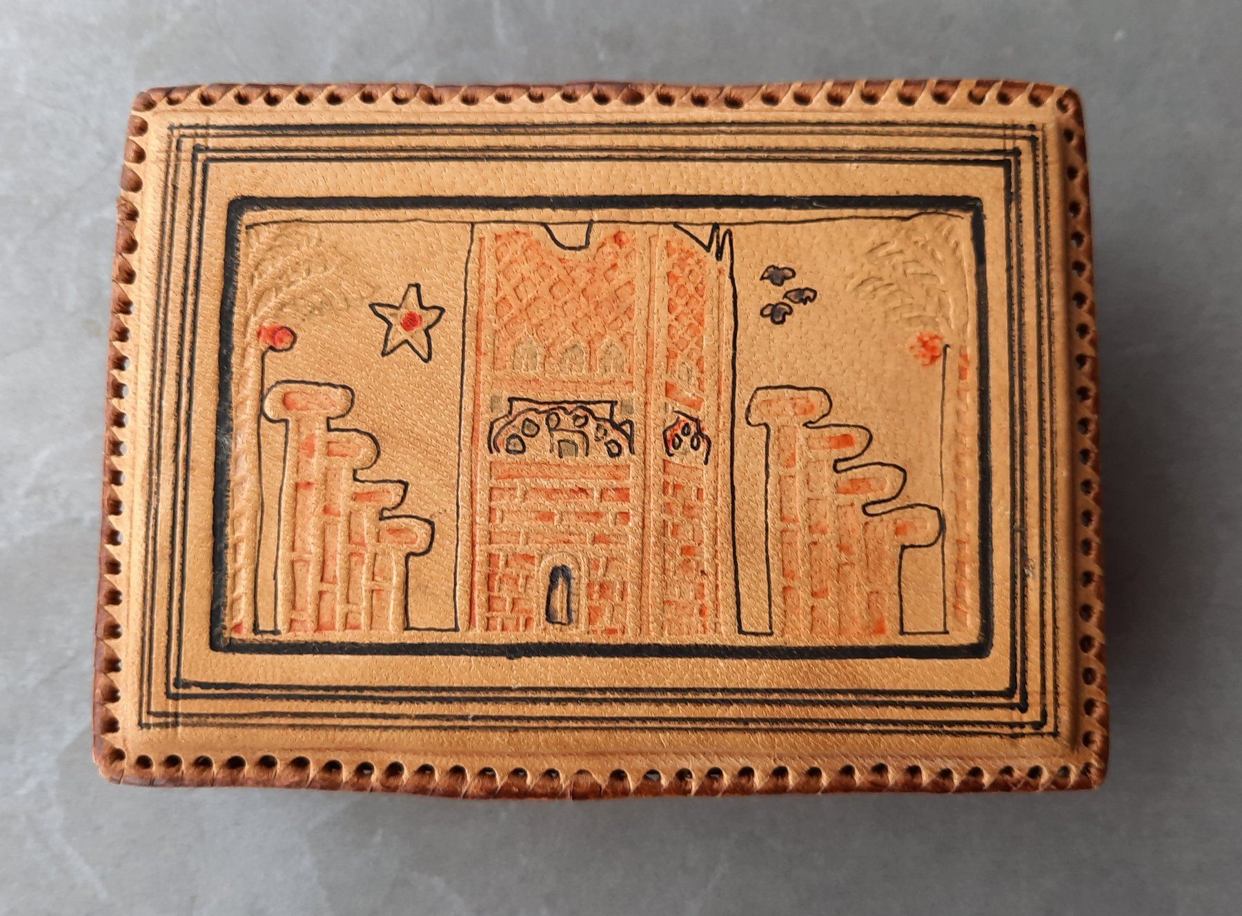 Coffrets à bijoux: Schatulle aus Leder – D'occasion à Kilchberg ZH par Ernzi47