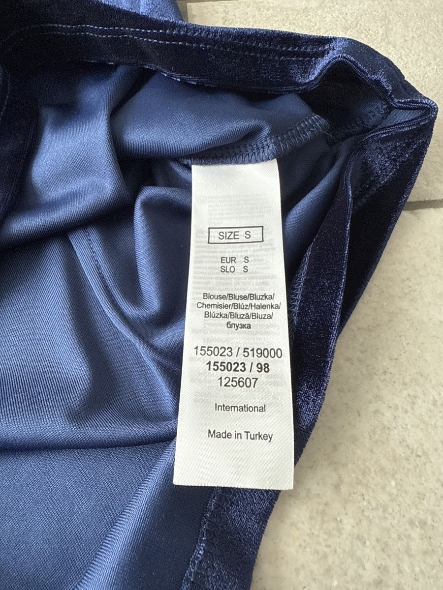 Blusen: Neue Bluse Gr.S. NP24.95 Fr. Brief 4.00Fr. – Neu und originalverpackt aus Waltenschwil von lina-04 3