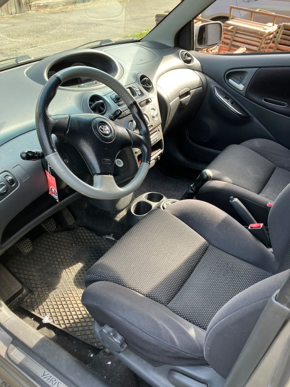 Toyota Automobili: Toyota Yaris 1.5 TS – Usato da Niederlenz venduto da Bursula0 1