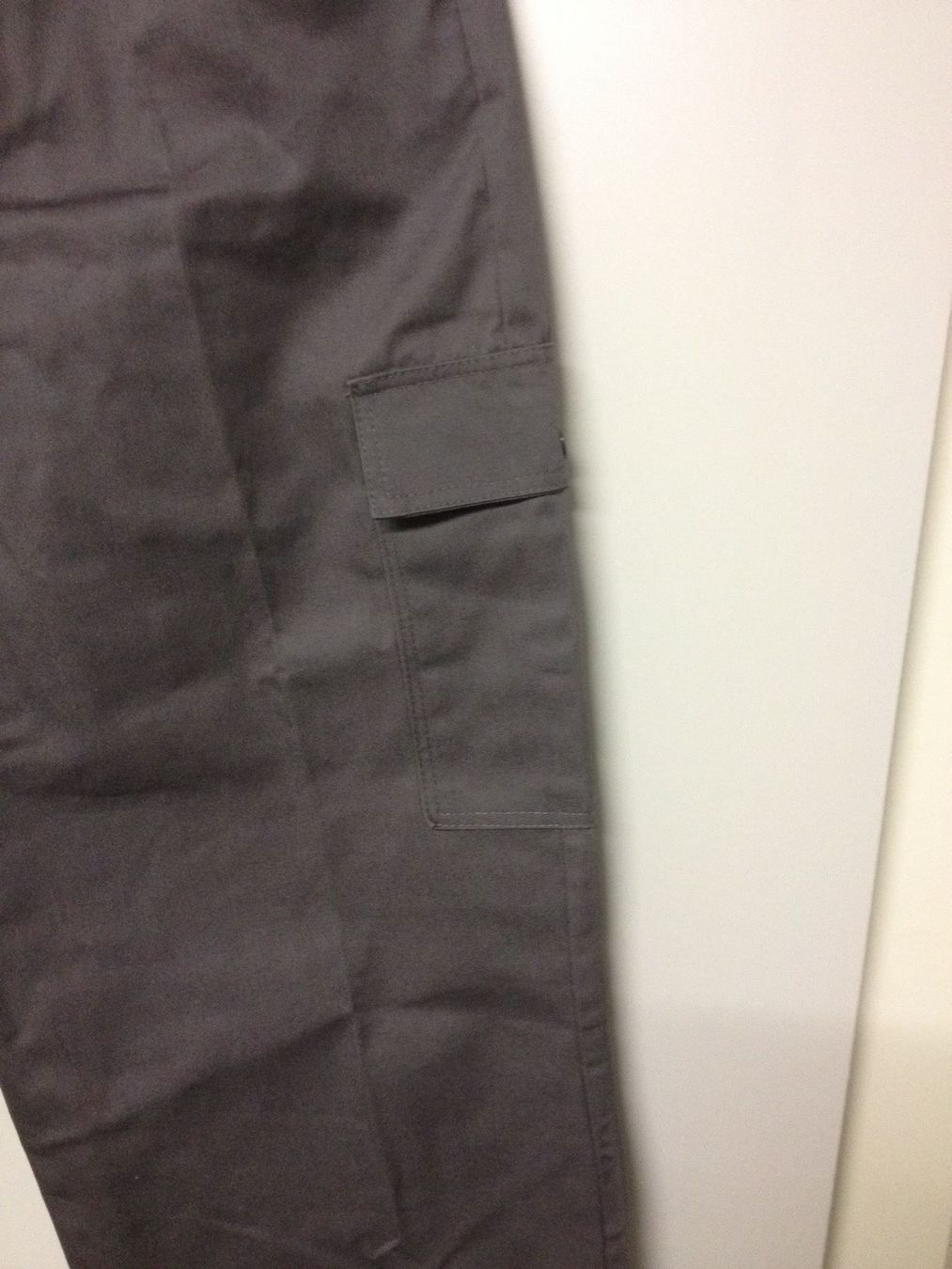 Pantaloni: Arbeitshose Gr. M – Nuovo (secondo la descrizione) da Oberdorf BL venduto da Bildschirmschoner 2