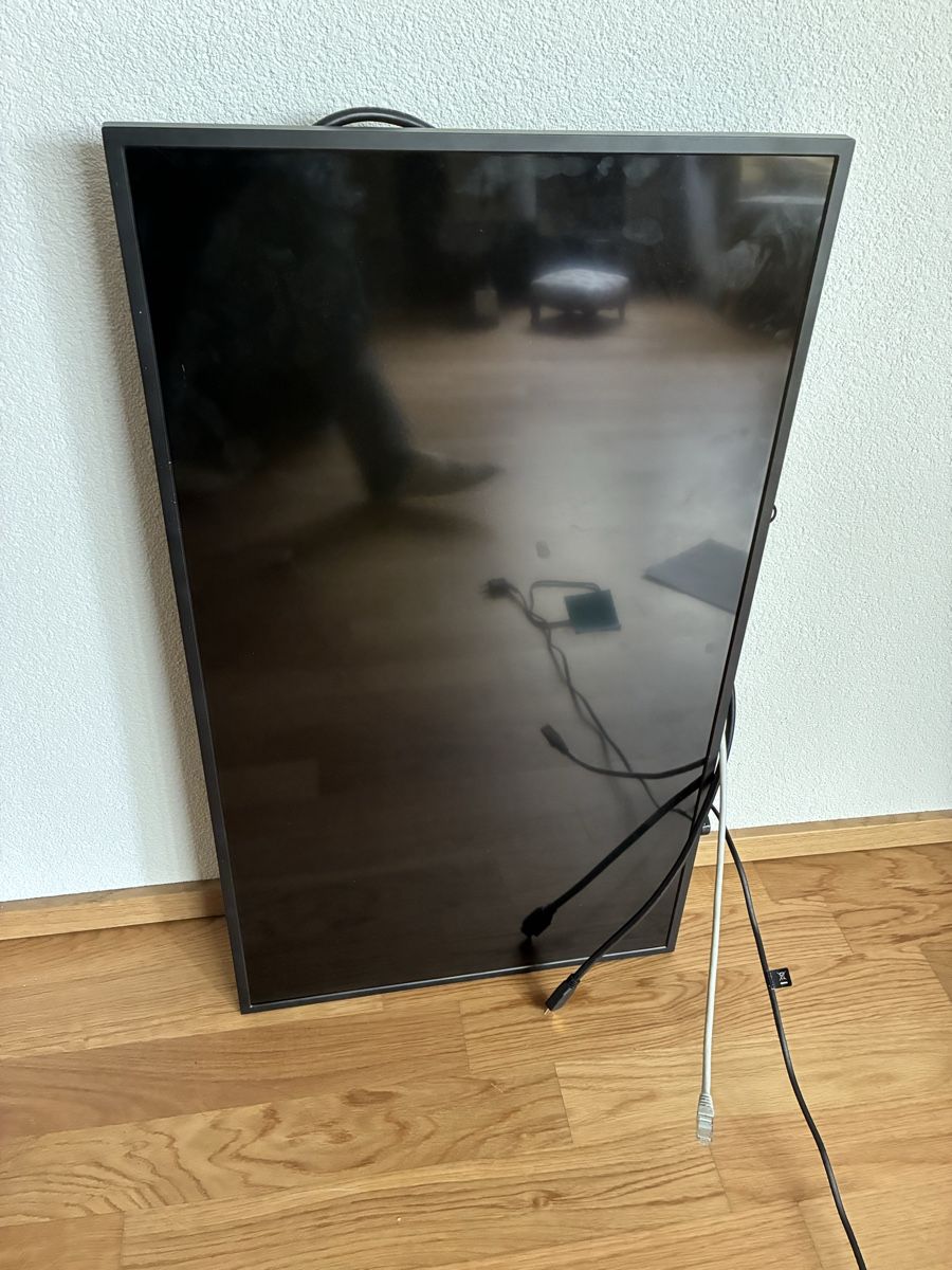 Samsung Monitor: Samsung QM32R – Usato da Zürich venduto da Windiger-Sonntag