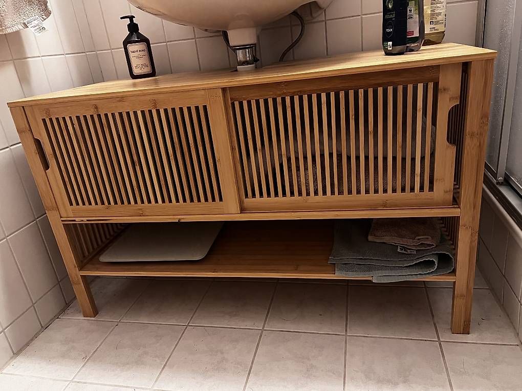 Installations & Meubles: Badezimmer Möbel – D'occasion à Ormalingen par jo_see