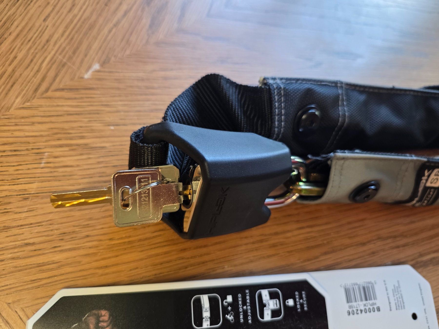 Pezzi di ricambio: Hiplok Lite Superbright Wearable Chain Lock Reflective - Neu – Nuovo (secondo la descrizione) da Escholzmatt venduto da Swissman67 2