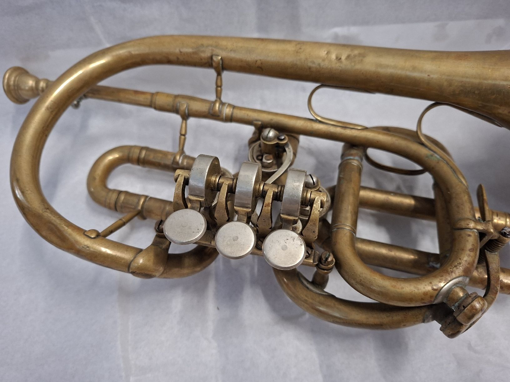 Strumenti musicali: Trompete Kornett Ventil 3 Ventile Messing antik  – Usato da Olten venduto da Mezopotamya 3