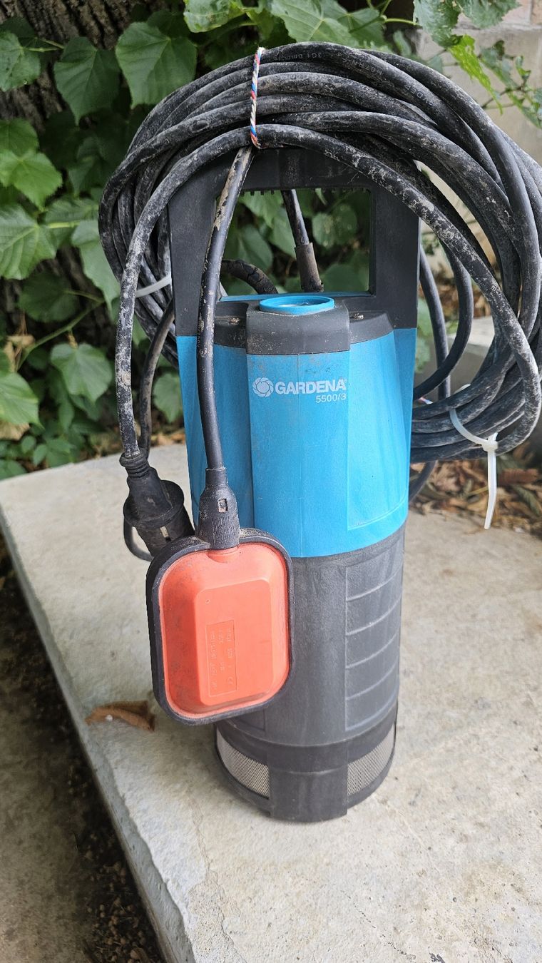 Pompes et pièces: Pumpen 7&2 – D'occasion à Oberdiessbach par 56292 6