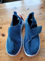 1 paire de souliers (neuves)