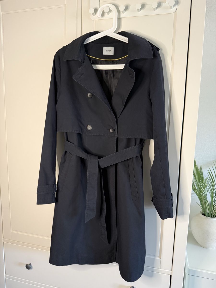 Globus Cappotti: Globus Trenchcoat Schwarz - Gr. 40 – Usato da Wollerau venduto da kit_fn7p