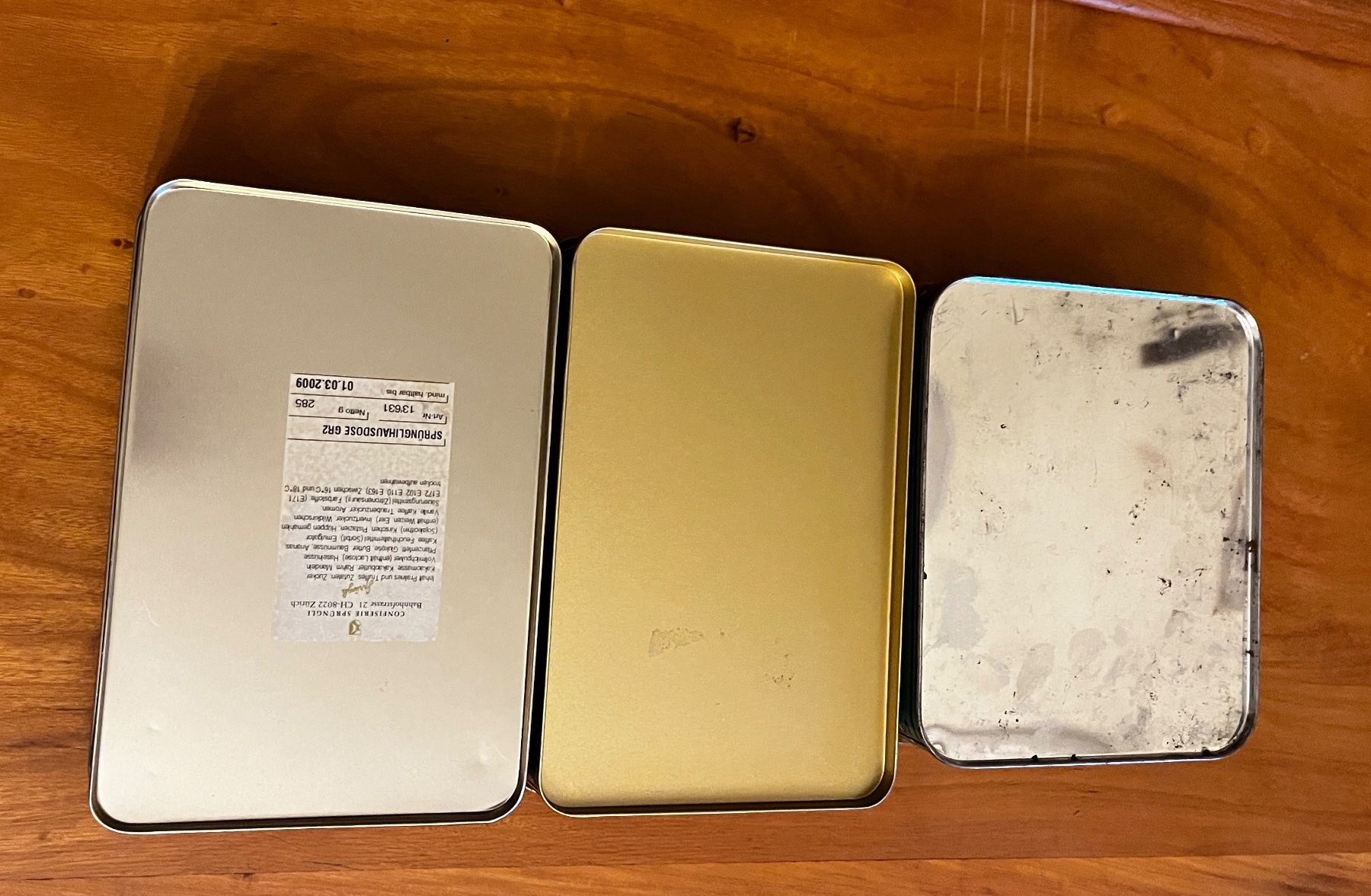 Sonstige Dekorationen & Accessoires: 3 Vintage Confiserie  Büchsen,  leer – Gebraucht aus Zürich von suschi04 1