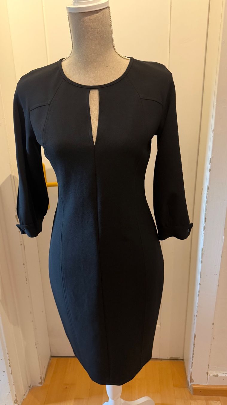 Kleider: Elegantes Kleid von Piu Piu – Neu (gemäss Beschreibung) aus Schaffhausen von _queen_c