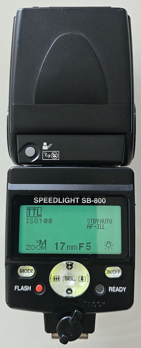 Nikon Flash: Flash Nikon Speedlight SB800 avec câble SC-17 – Usato da Jongny venduto da Michoudsv