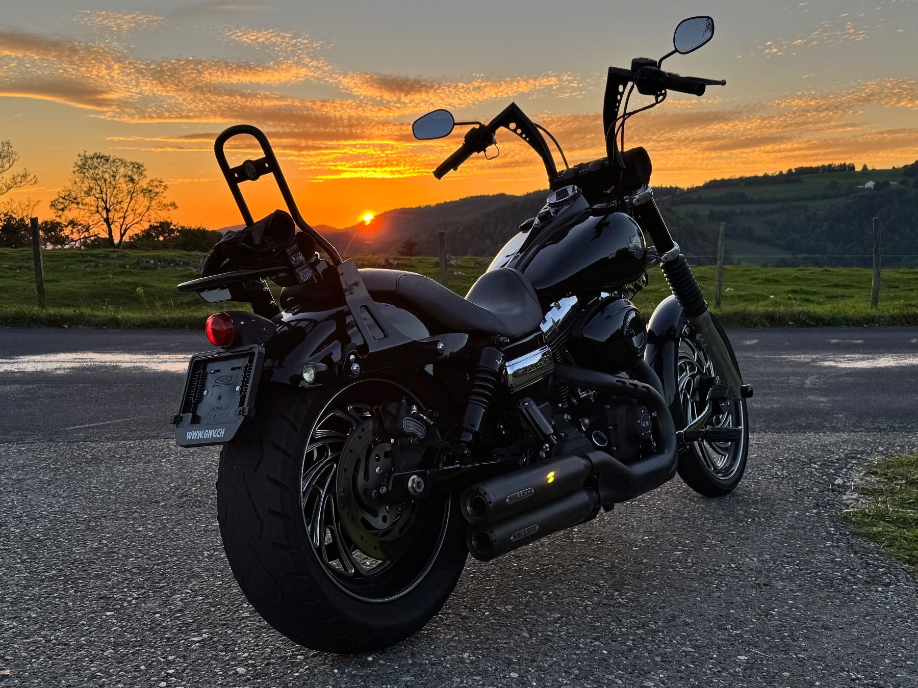 Harley-Davidson Chopper: Harley-Davidson FXDWX 103 – Usato da courrendlin venduto da ech_9cb8