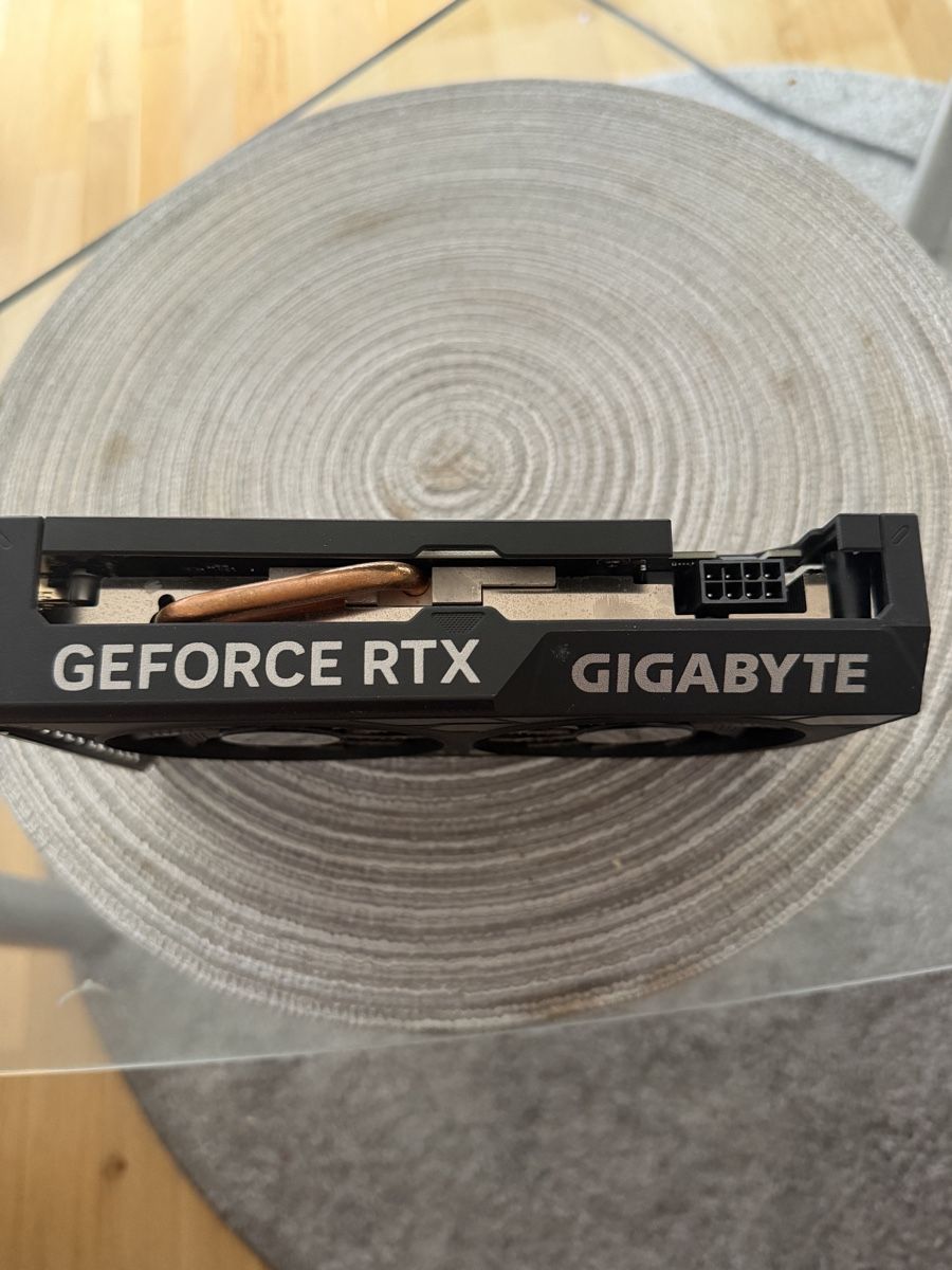 Gigabyte Cartes graphiques: Gigabyte RTX 4060 8GB  – D'occasion à Zürich par tru_2kn5 3