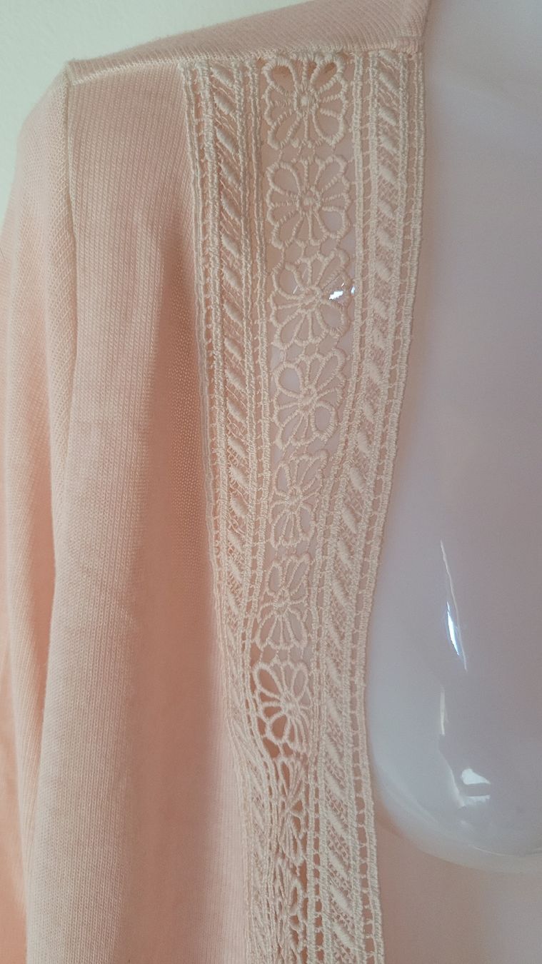 Jacken: Damen Strickjacke rosa Grösse L mit Spitze – Gebraucht aus Horgenberg von Klatschmohnmaria 1