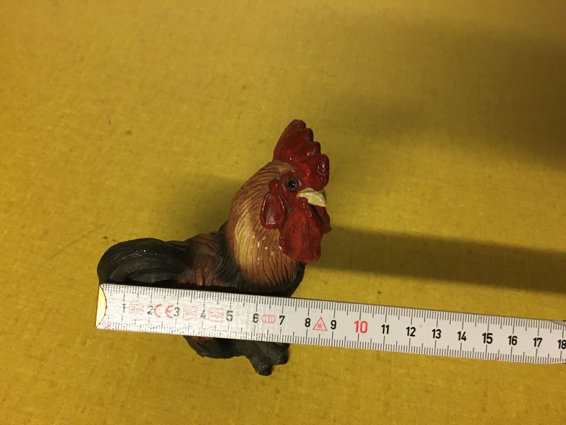 Statuette: Schöne Figur Huhn aus Harte Kunststoff. – Usato da Lanzenhäusern venduto da vic63 7