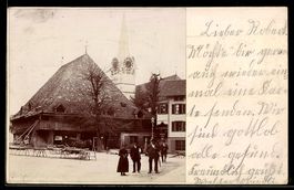 Foto-AK Langnau, Ortspartie vor Uhrturm, Gebäude mit Strohda
