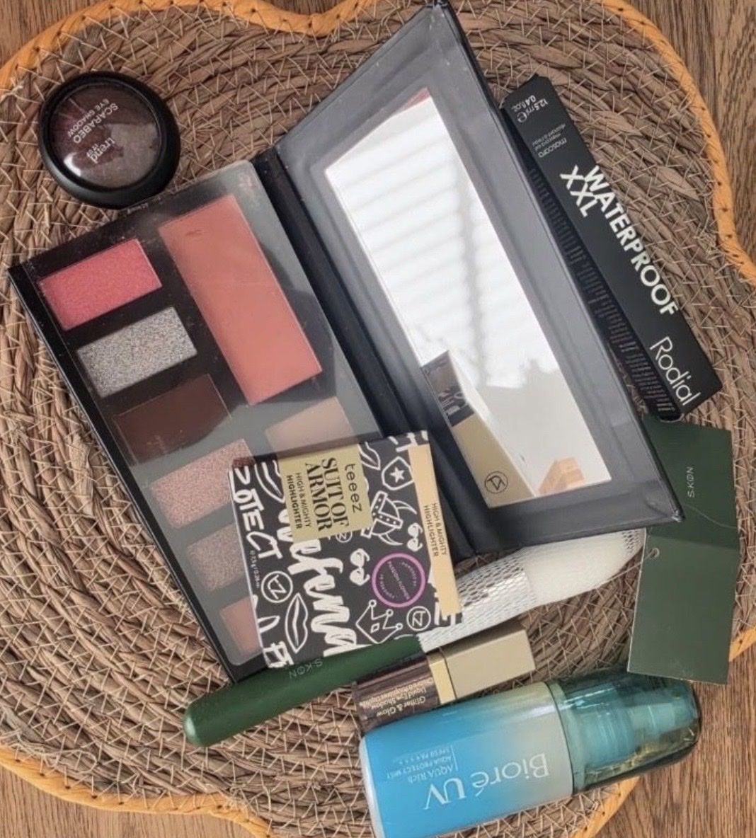 Make-up: Make-up  – Usato da Frümsen venduto da Swissline90 5