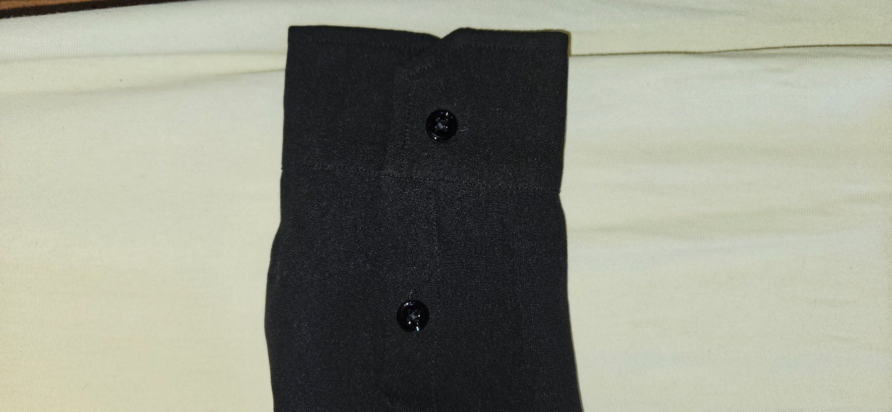Max Mara Camicette: Max Mara Wickel- Bluse schwarz Grösse 38. – Usato da Zürich venduto da Dobet 5