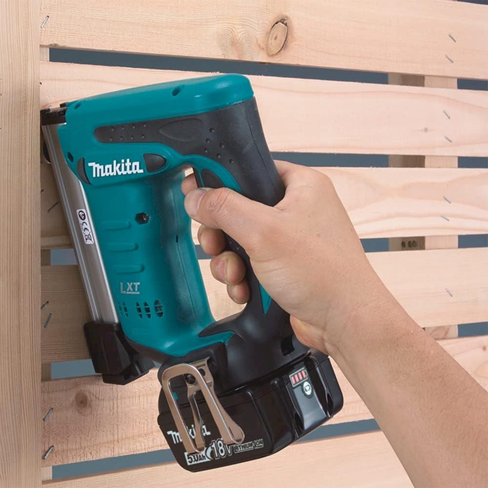 Tutti gli attrezzi: Makita DST221RTJ Akku-Tacker 18V – Nuovo e nell'imballaggio originale da Bottighofen venduto da zaap 7