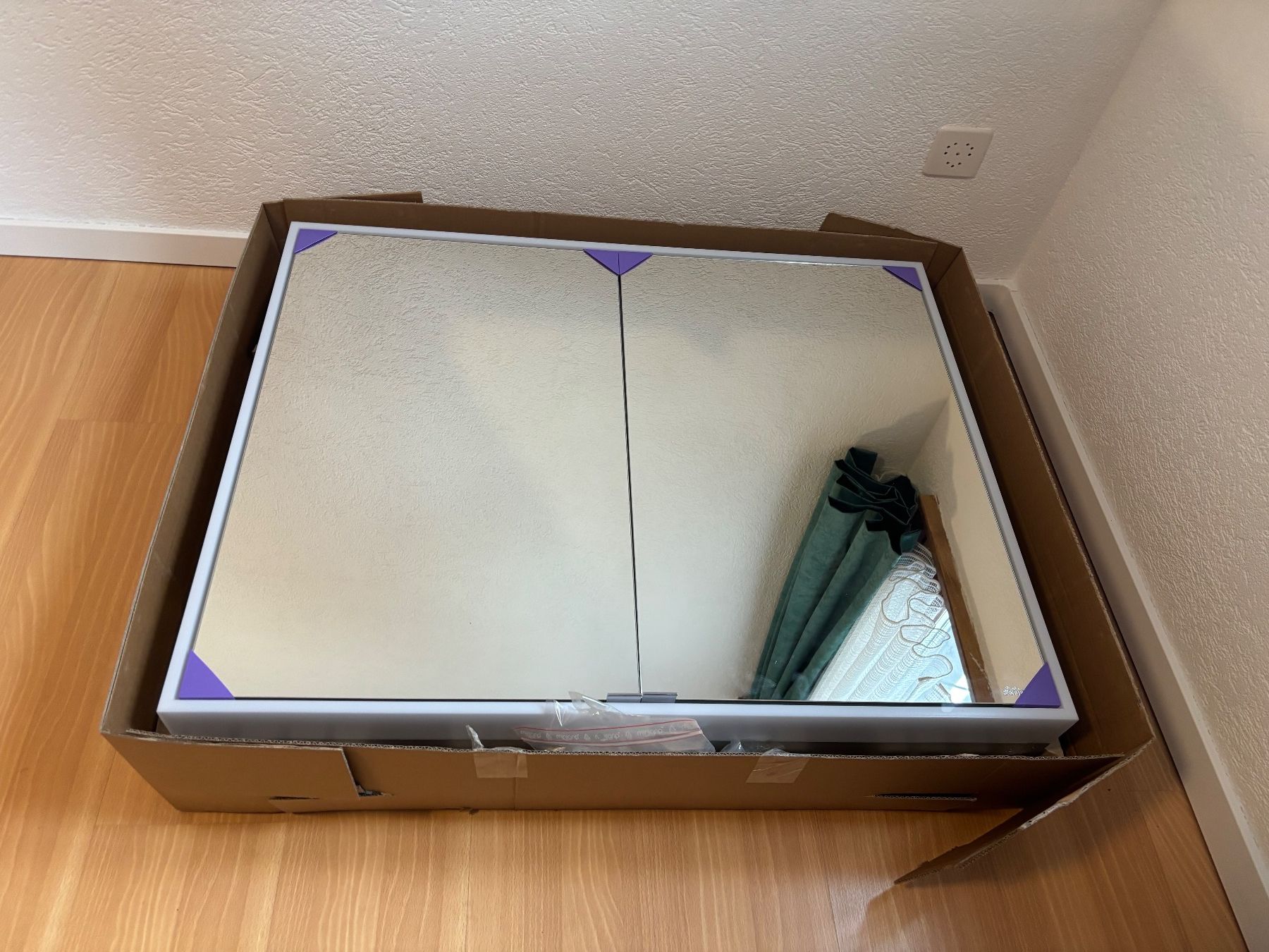 Schneider Armadietti a specchio: Schneider Spiegelschrank 90cm, – Usato da Plasselb venduto da Mike760 3